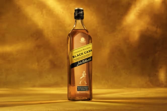 johnnie walker black cask image
